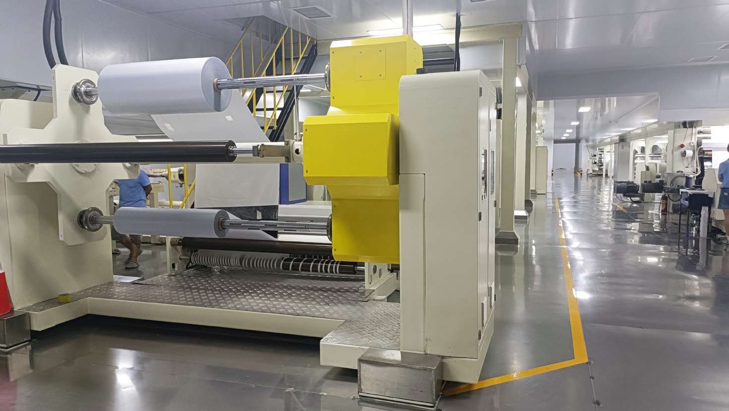 涂布車間現(xiàn)場(chǎng)